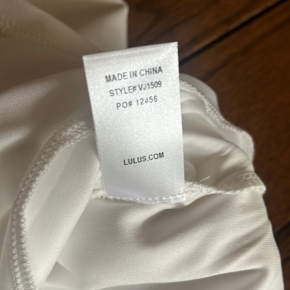 Lulus Deep V Neck Sascha White Sleeveless Bodycon Dress Size XS - Picture 11 of 12